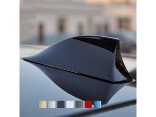 Fish fin antenna for cars, cars