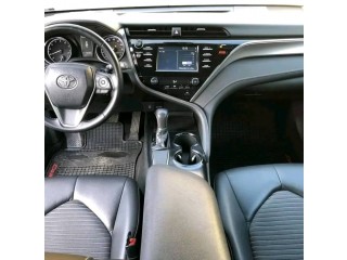 2018 Toyota Camry still at a good price 10000$